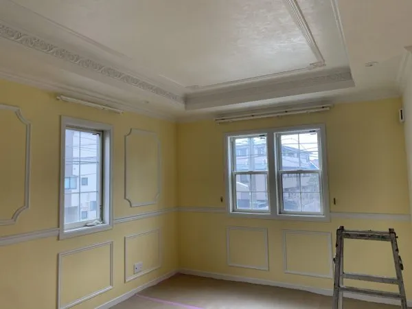 東京都世田谷区にてリビングルームの内装塗り替え「壁の色をやさしい雰囲気へ」